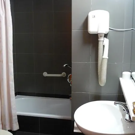 Aparthotel Candia *