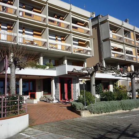 Ξενοδοχείο με διαμερίσματα Candia Chianciano Terme